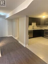 4 Hart Pl in Hamilton, ON - Building Photo - Building Photo
