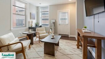 617 W Lexington St in Baltimore, MD - Building Photo