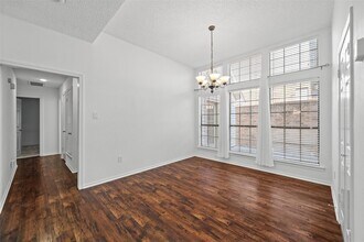 1205 Olde Towne Dr in Irving, TX - Building Photo - Building Photo