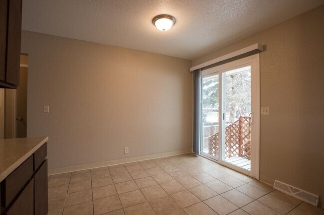 2713 Stanford Rd in Fort Collins, CO - Building Photo - Building Photo