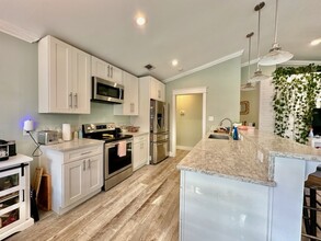 430 Pristine Water Ln in Mary Esther, FL - Building Photo - Building Photo