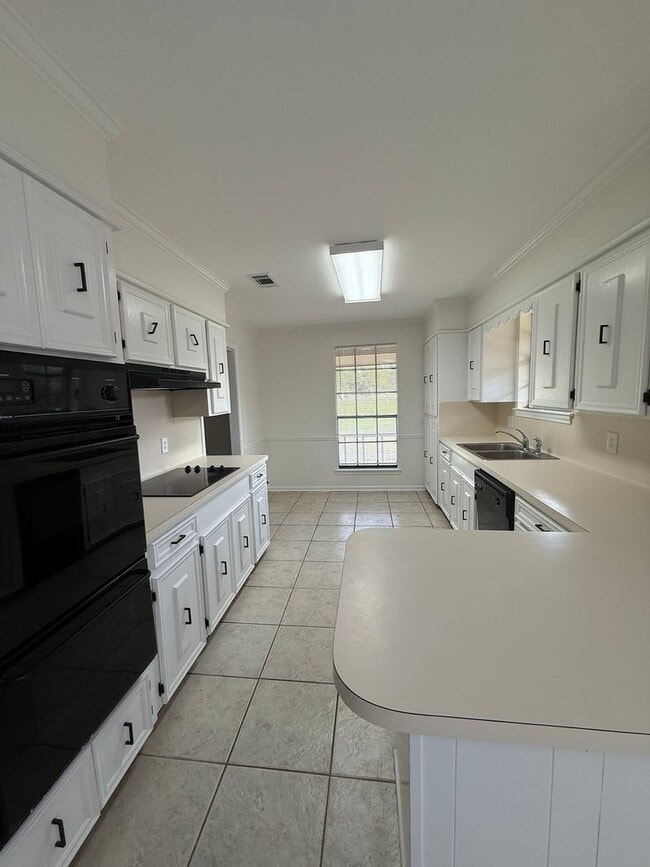 24453 Walker South Rd in Denham Springs, LA - Building Photo - Building Photo