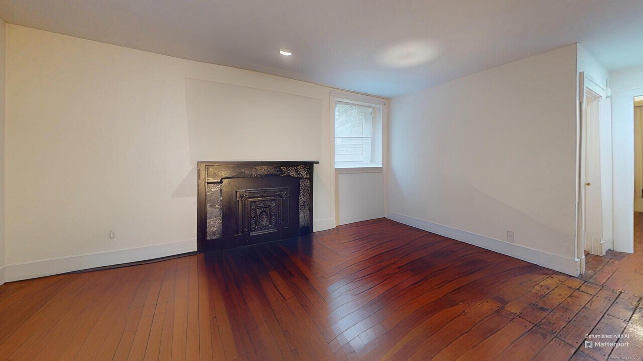 584 Chapel St in New Haven, CT - Building Photo
