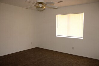 8436 Catalpa Ave in California City, CA - Building Photo - Building Photo