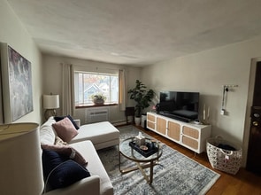 253 Summer St, Unit 2 in Somerville, MA - Foto de edificio - Building Photo