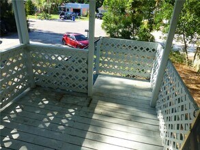 643 Wisteria Ct-Unit -#D in Dunedin, FL - Building Photo - Building Photo