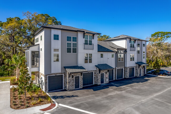 Tapestry East Bay in Apollo Beach, FL - Foto de edificio - Building Photo