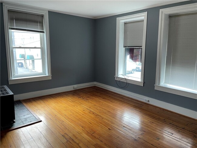 52 W Market St in Corning, NY - Building Photo - Building Photo