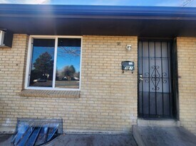 91 Lansing St in Aurora, CO - Building Photo