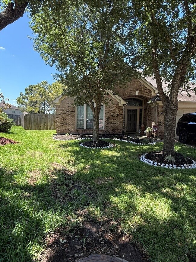 property at 7418 Lakesage Ln