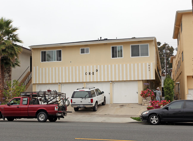 927 6th St in Santa Monica, CA - Building Photo - Building Photo