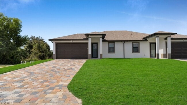 328 Gordon Ave S in Lehigh Acres, FL - Building Photo - Building Photo