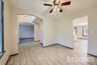 20309 85th Ave Ct E in Spanaway, WA - Foto de edificio - Building Photo