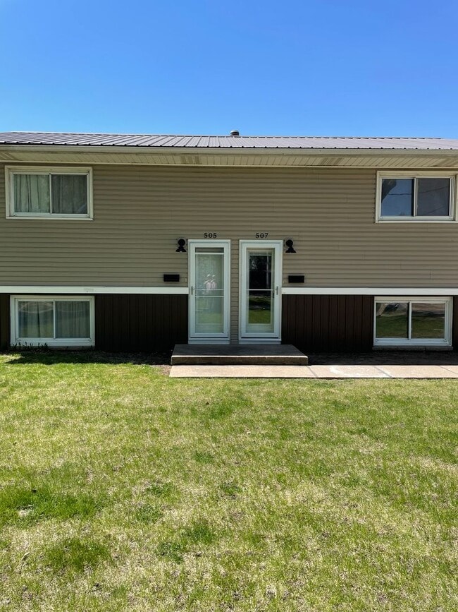 property at 507 7th Ave