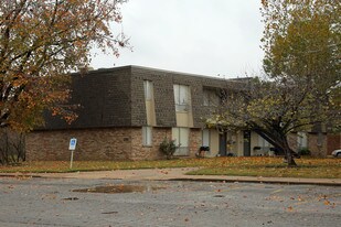 The 1800 in Claremore, OK - Building Photo
