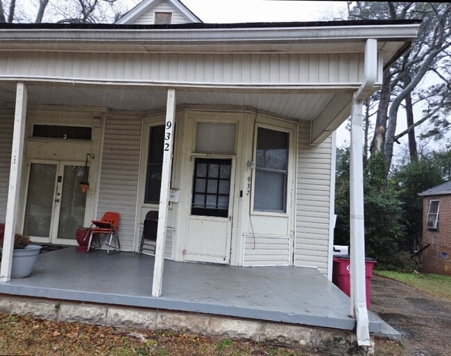 property at 930 Summit Ave