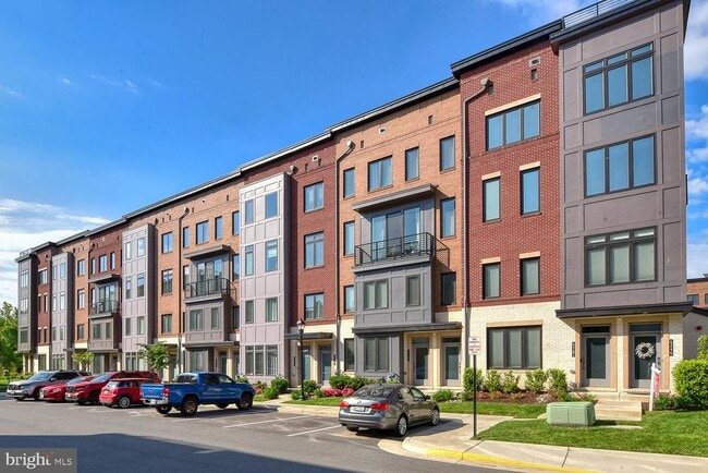 property at 43185 Mongold Square
