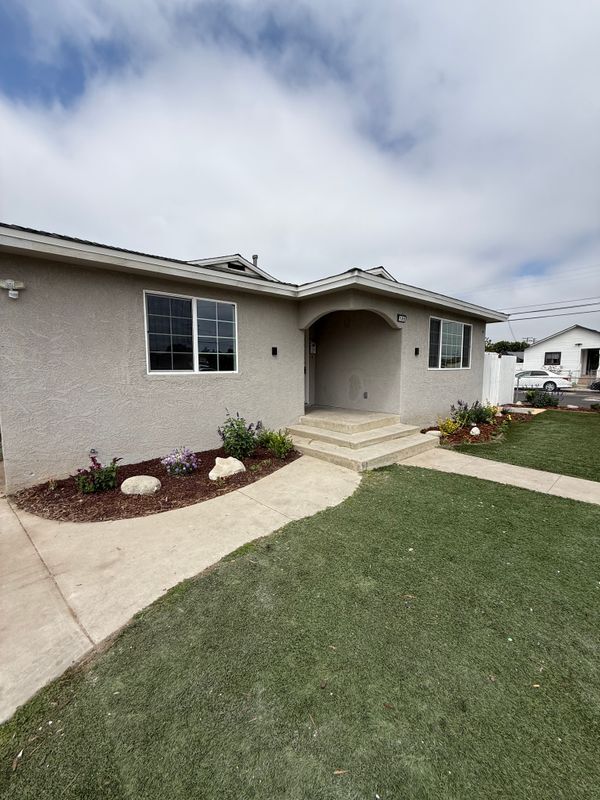 property at 105 S Roosevelt Ave