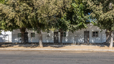 430 S Washington St in Modesto, CA - Building Photo - Building Photo