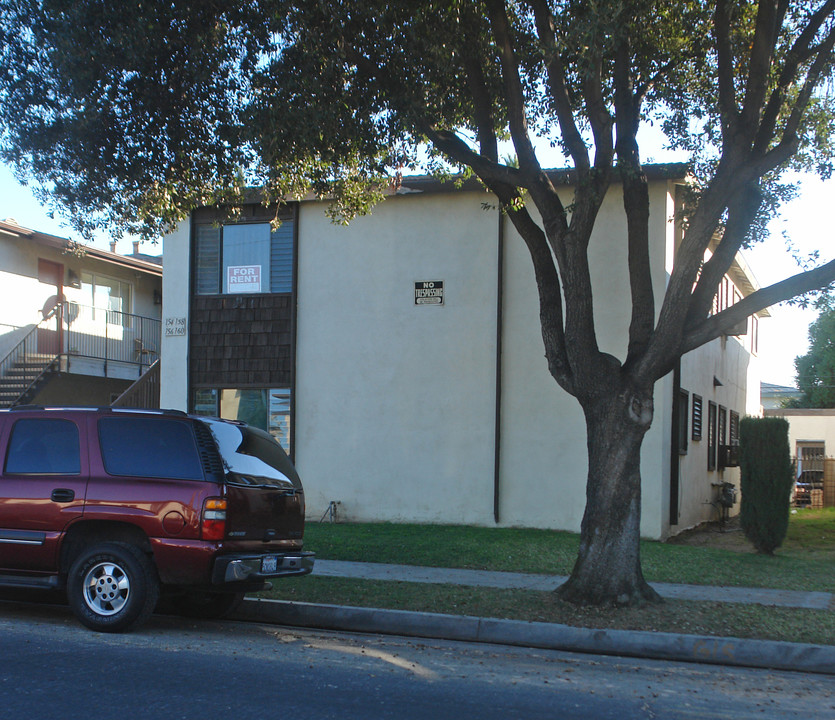 154-160 N Grandview Ave in Covina, CA - Building Photo