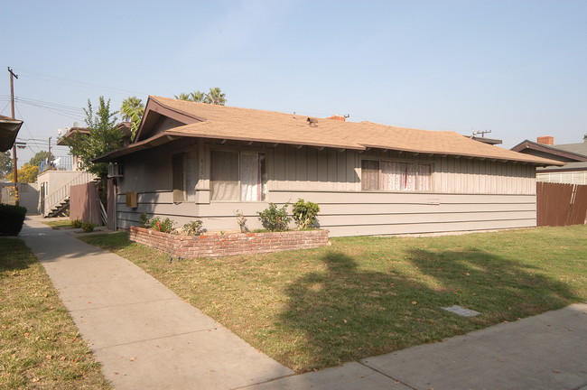 4662 Canoga St in Montclair, CA - Building Photo - Building Photo