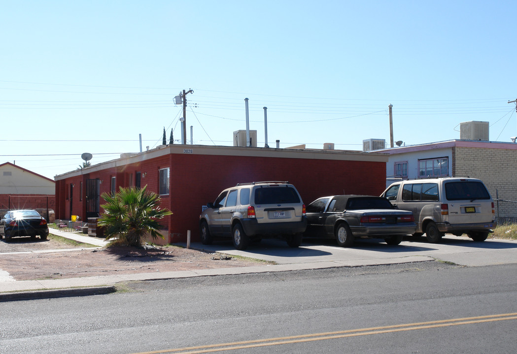 3828-3832 Hayes Ave in El Paso, TX - Building Photo