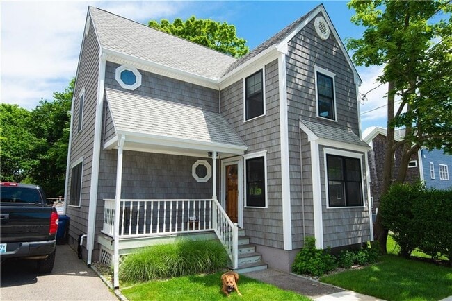 112 Connection St