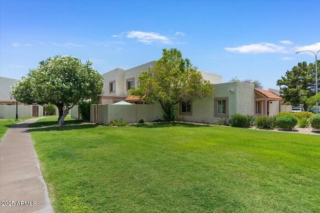 7842 E Rovey Ave in Scottsdale, AZ - Building Photo - Building Photo