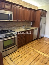 28 Beacon St, Unit 2 in Chelsea, MA - Building Photo - Building Photo