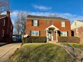 133 16th St NE in Canton, OH - Building Photo