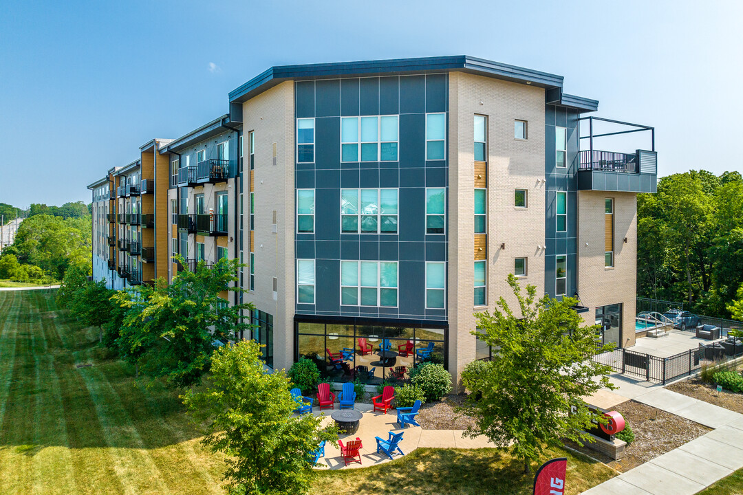 CORE Apartments in Ames, IA - Foto de edificio