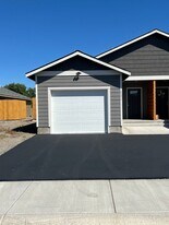 4251 Wyoming St in Klamath Falls, OR - Building Photo