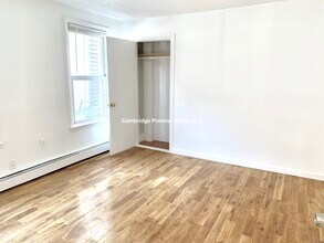 420 Norfolk St, Unit 420 in Somerville, MA - Building Photo - Building Photo