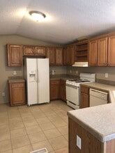 2407 W Cache La Poudre St in Colorado Springs, CO - Building Photo - Building Photo