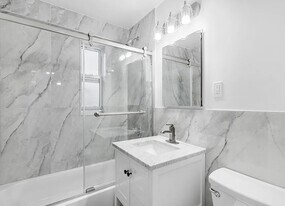 69-45 108th St in Queens, NY - Building Photo