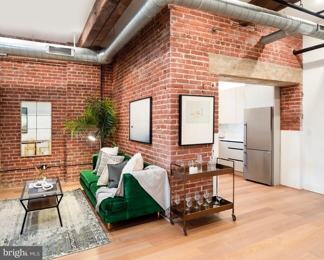 property at 1099 Germantown Ave