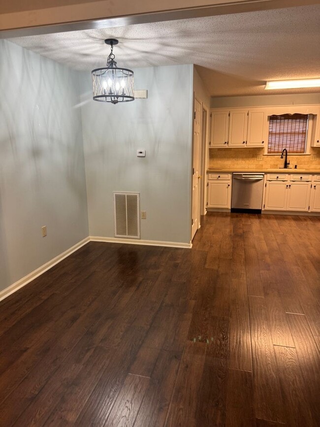 103 Wesley in Searcy, AR - Building Photo - Building Photo
