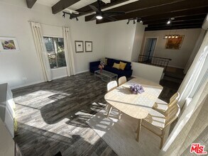 2128 N Beverly Glen Blvd in Los Angeles, CA - Building Photo - Building Photo