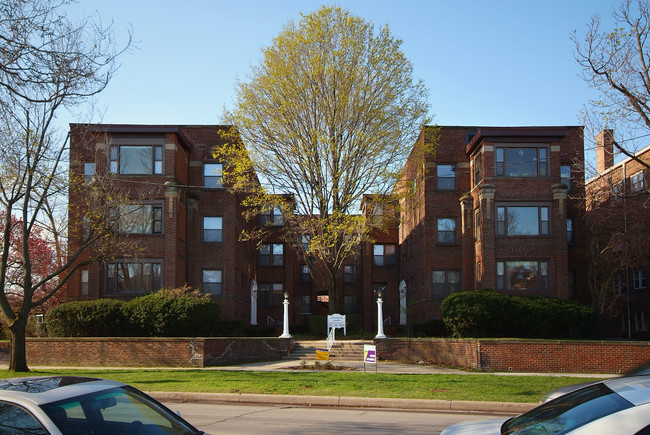 Morningside in Lakewood, OH - Building Photo - Building Photo