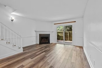 1519 N Leverett Ave, Unit 18 in Fayetteville, AR - Building Photo - Building Photo