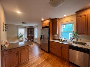 133 Sunset Rd in Arlington, MA - Building Photo - Building Photo