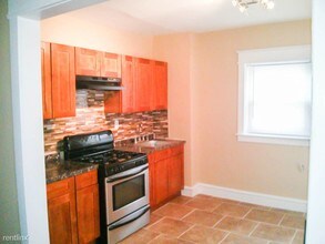 144 W Allens Ln in Philadelphia, PA - Building Photo - Building Photo