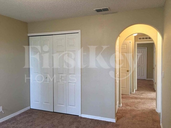 3638 Queens Cove Blvd in Winter Haven, FL - Foto de edificio - Building Photo