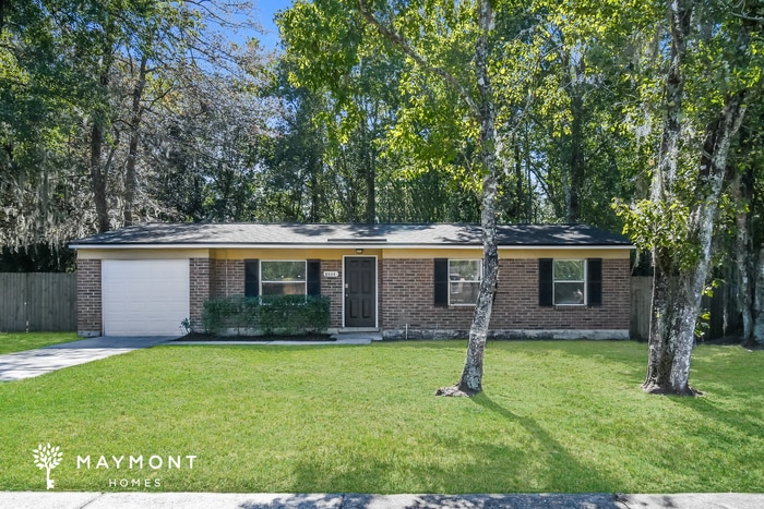 8444 Fury Dr in Jacksonville, FL - Building Photo