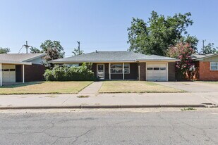2505 52nd St in Lubbock, TX - Building Photo
