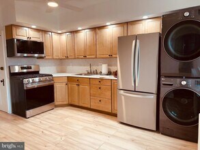 1010 Girard Ave in Swarthmore, PA - Building Photo - Building Photo