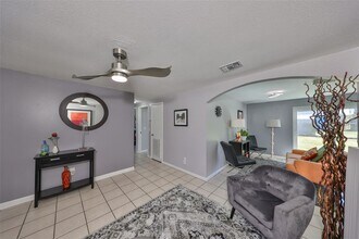 6025 Florida Cir S in Apollo Beach, FL - Building Photo - Building Photo