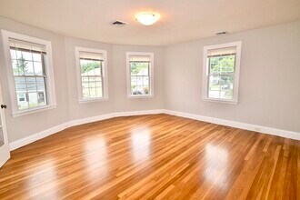 98 Dean St in Norwood, MA - Building Photo - Building Photo