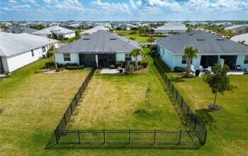 17812 Wayside Bnd in Punta Gorda, FL - Building Photo - Building Photo