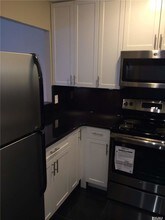 635 Chestnut St in Cedarhurst, NY - Building Photo - Building Photo
